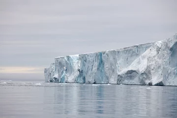 Abwaschbare Fototapete Arctic glacier    © Vladimir Melnik