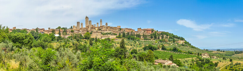 Fototapeta na wymiar Medieval town of San Gimignano, Tuscany, Italy