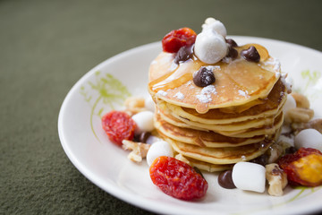 Pancakes with honey syrup