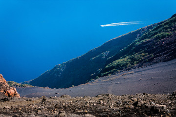 Wunderschöner Blick vom Stromboli auf das Mittelmeer