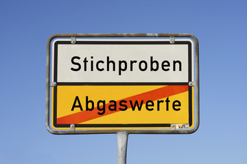 Abgas-Skandal Schild 