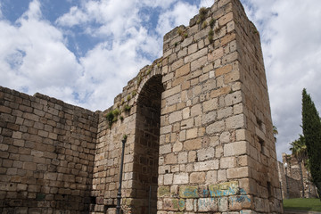 monumentos de la ciudad de Mérida, la muralla del alcazaba