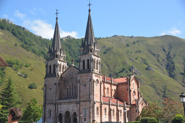 Fototapeta na wymiar Santuario de Covadonga, Asturias