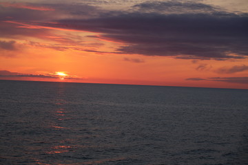 Norwegen, Norwegische See, Sonnenuntergang