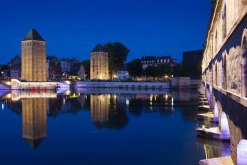 Obraz premium Covered bridge, in the petite france, Strasbourg, Bas-Rhin, Alsa