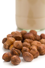 Hazelnut kernels with hazelnut milk