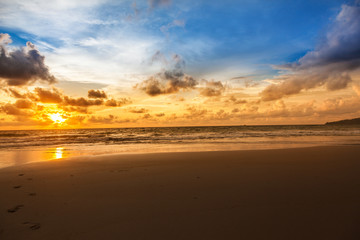 Fototapeta premium sunrise in the sea