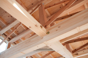 建設中の木造住宅