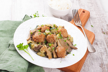 Chicken meatballs with oyster mushrooms