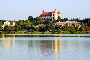 Fototapeta na wymiar Galves lake,Trakai old city old houses view