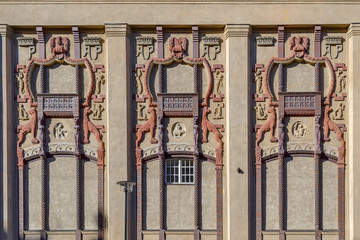 Fassadenschmuck an der Rückseite des Berliner Admiralspalasts