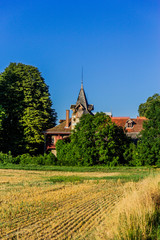 La ferme et sa tour abandonnéé