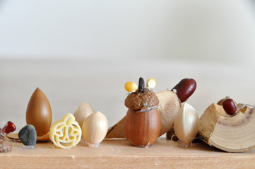 木の実を使った作品