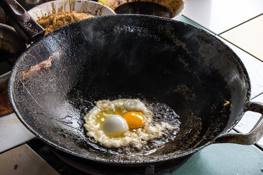 Cooking of fried eggs in pan