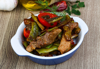 Stir fried pork with vegetables