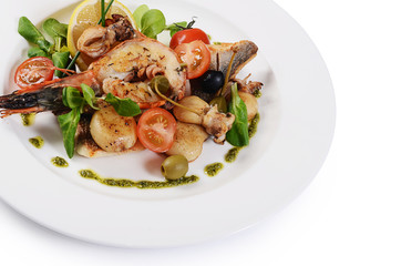 The fried seafood with vegetables