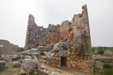 Fototapeta na wymiar Roman ruins in Kizkalesi, Turkey