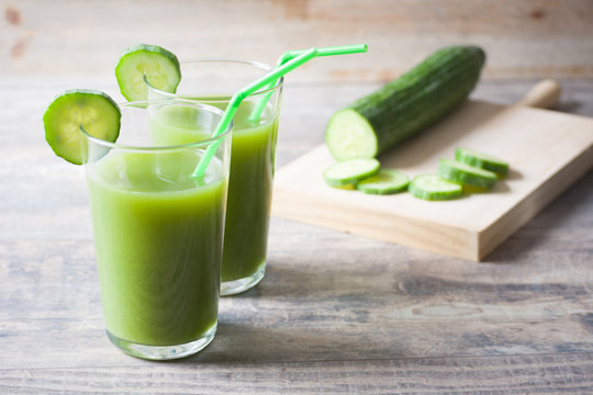 Green smoothie with cucumber