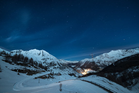 La Thuile ski resort at night