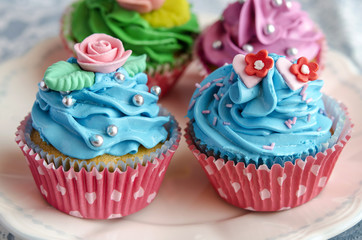  Cupcakes decorated