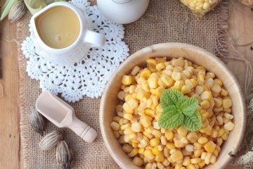 Corn milk and fresh sweet corn