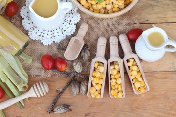 Corn milk and fresh sweet corn
