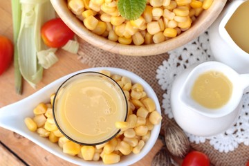 Corn milk and fresh sweet corn