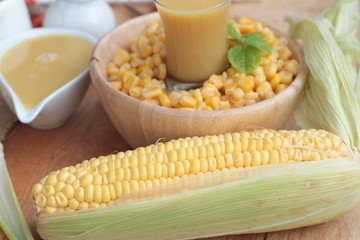 Corn milk and fresh sweet corn