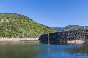 Fototapeta na wymiar barrage 