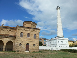 Fototapeta premium Chiesa e faro