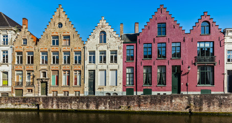 Fototapeta na wymiar Bruges medieval houses and canal, Belgium