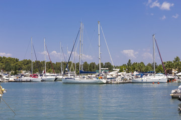 Fototapeta na wymiar Sail boats in marina