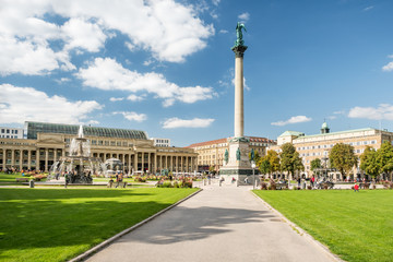 Fototapeta na wymiar Schlossplatz Stuttgart mit Königsbau
