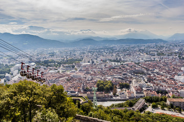 Obraz premium Le téléphérique du Fort de La Bastille à Grenoble