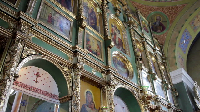 old iconostasis/old iconostasis in the Catholic Church
