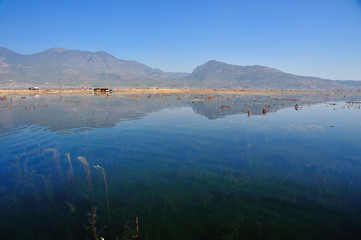 Over LaShiHai a lake