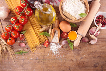 raw spaghetti and ingredients