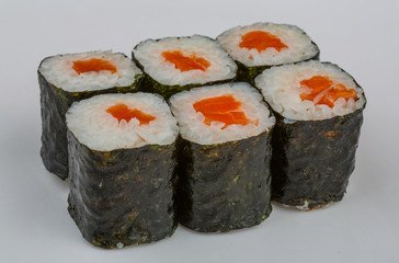 Salmon maki
