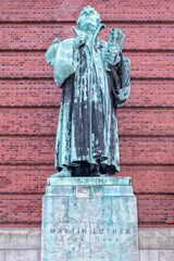 martin luther german theologist statue