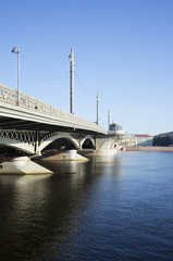 Obraz premium Летнее утро у Благовещенского моста. Санкт-Петербург