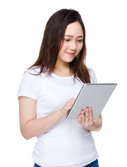 Fototapeta premium Young woman use of the tablet pc