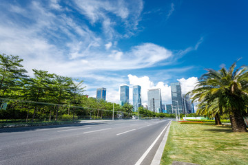 Obraz premium empty asphalt road in modern city