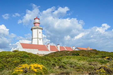 Fototapeta na wymiar Vista do Farol do cabo Espichel em Sesimbra Portugal