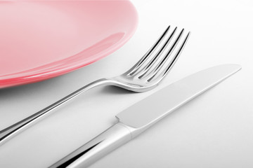 Empty plate with fork and knife - Piatto vuoto con forchetta e coltello