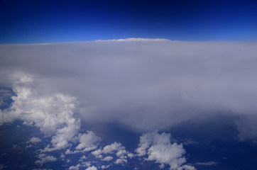 Obraz premium viele verschiedene wolken am himmel