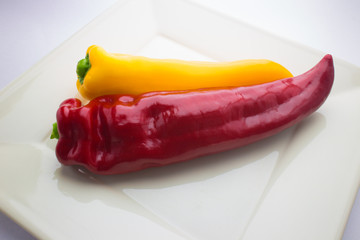 細長いカラーピーマン