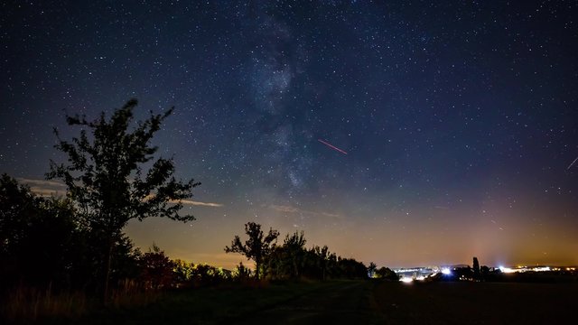 Milky Way Timelapse 4K - Zoom Out