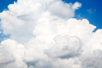 clouds in the blue sky