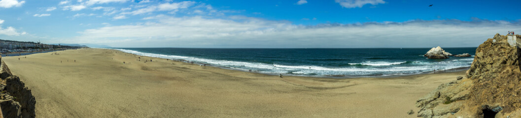 Fototapeta na wymiar Beach near San Francisco