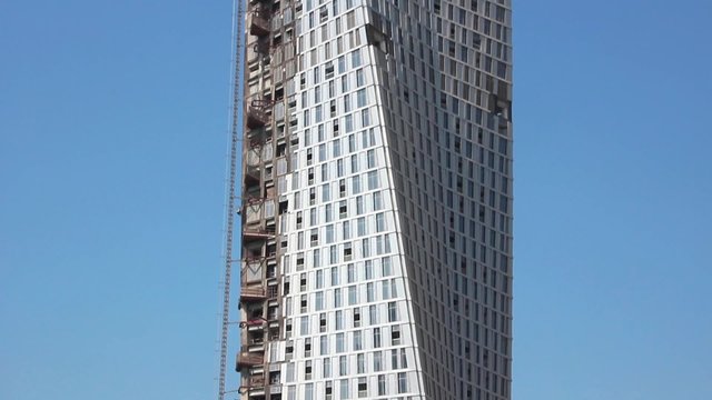 Involute skyscraper. Dubai Marina. United arab emirates